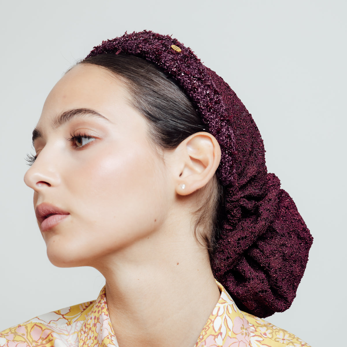 Grenelle — vue de trois-quarts, tweed texturé bordeaux